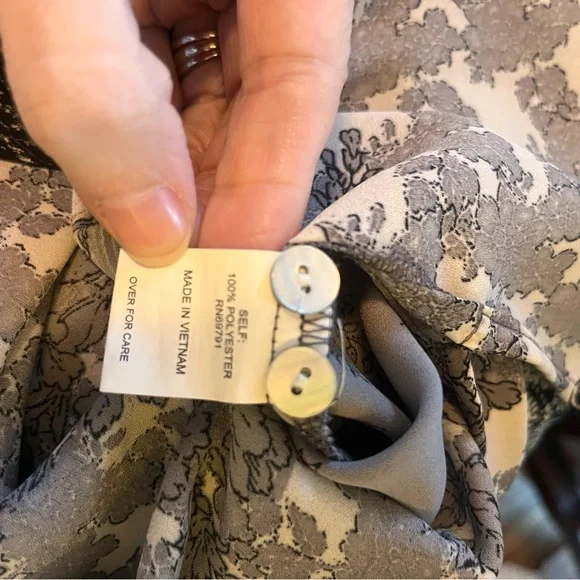 Anthropologie Fig and Flower Tunic Dress Sz M Floral Paisley Gray 1/4 Button - Picture 8 of 9